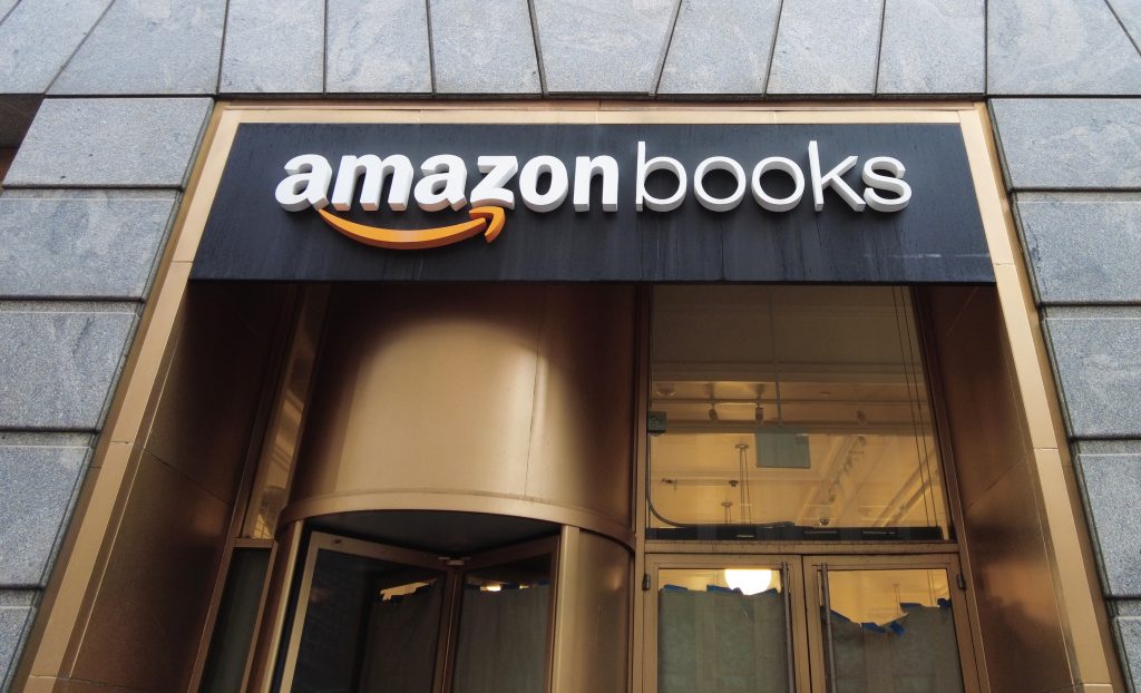 An image of an Amazon Books physical storefront.